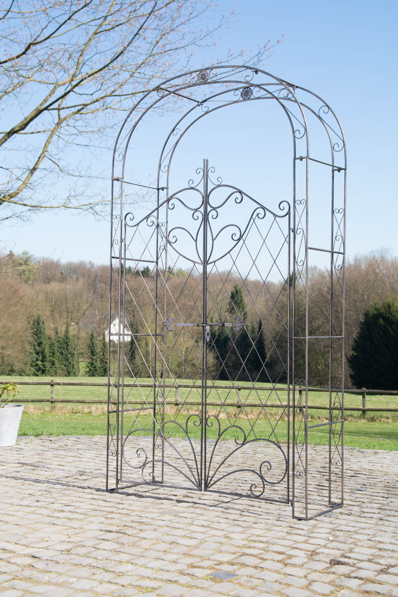 Arco de Jardín con Puerta Melissa
