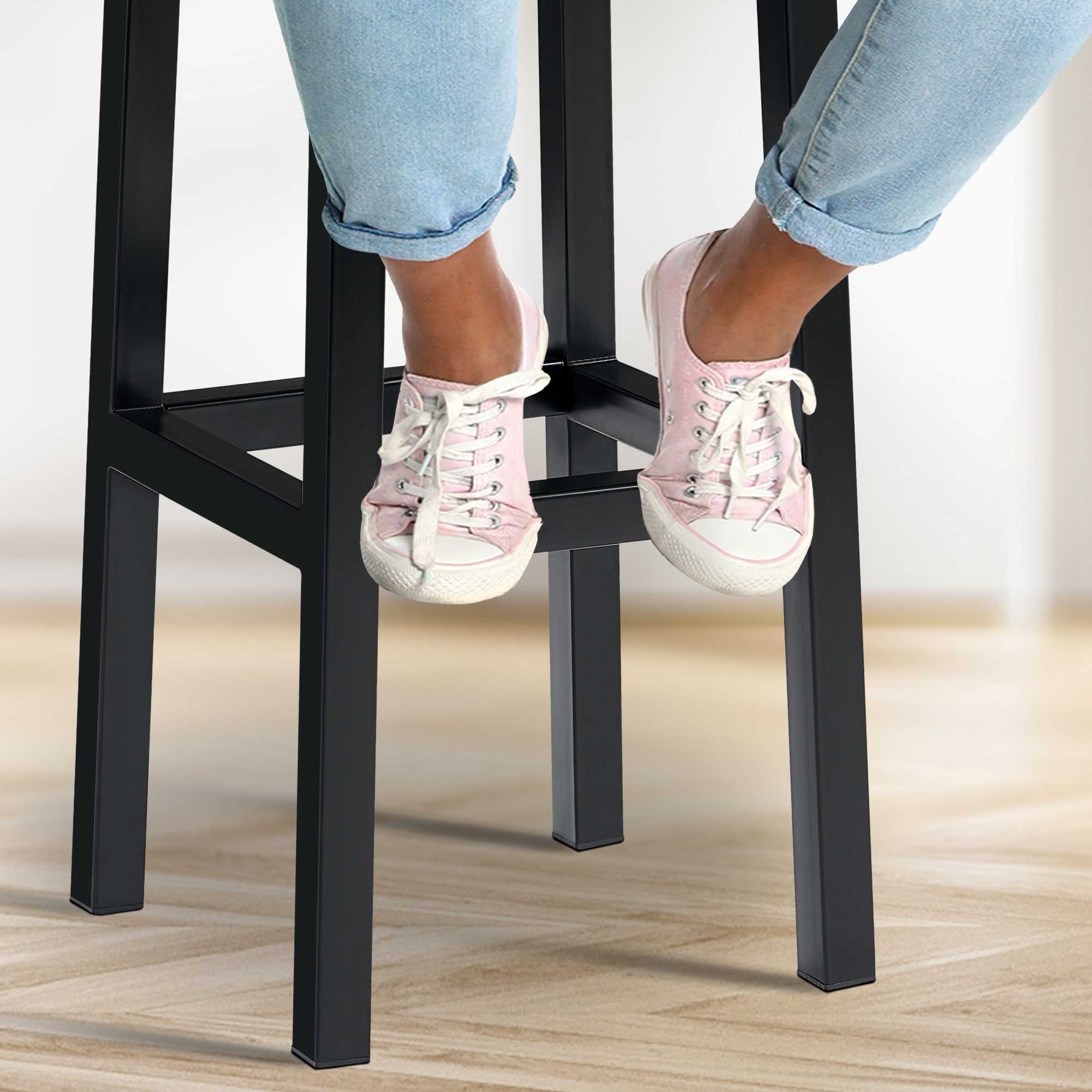Taburete de bar Taylor Revestimiento de polipiel Altura del asiento 78 cm Estructura de metal negro