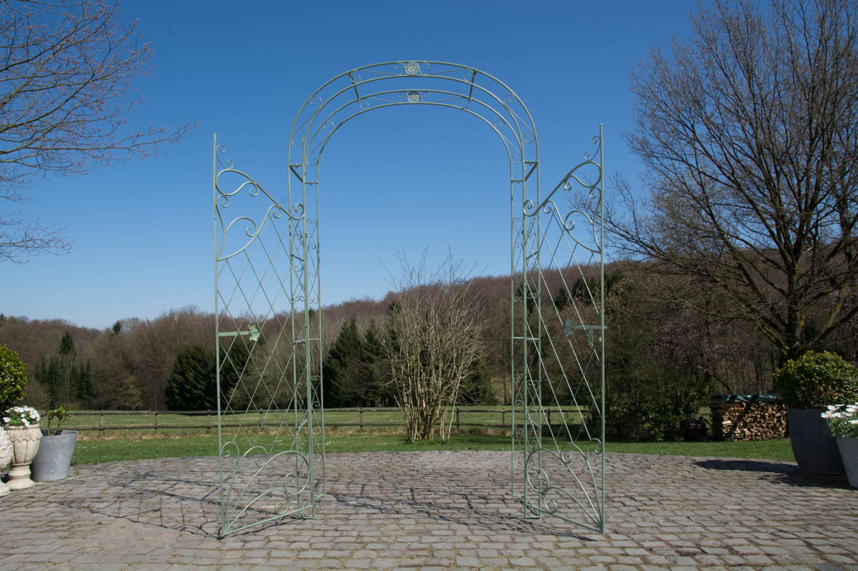 Arco de Jardín con Puerta Melissa