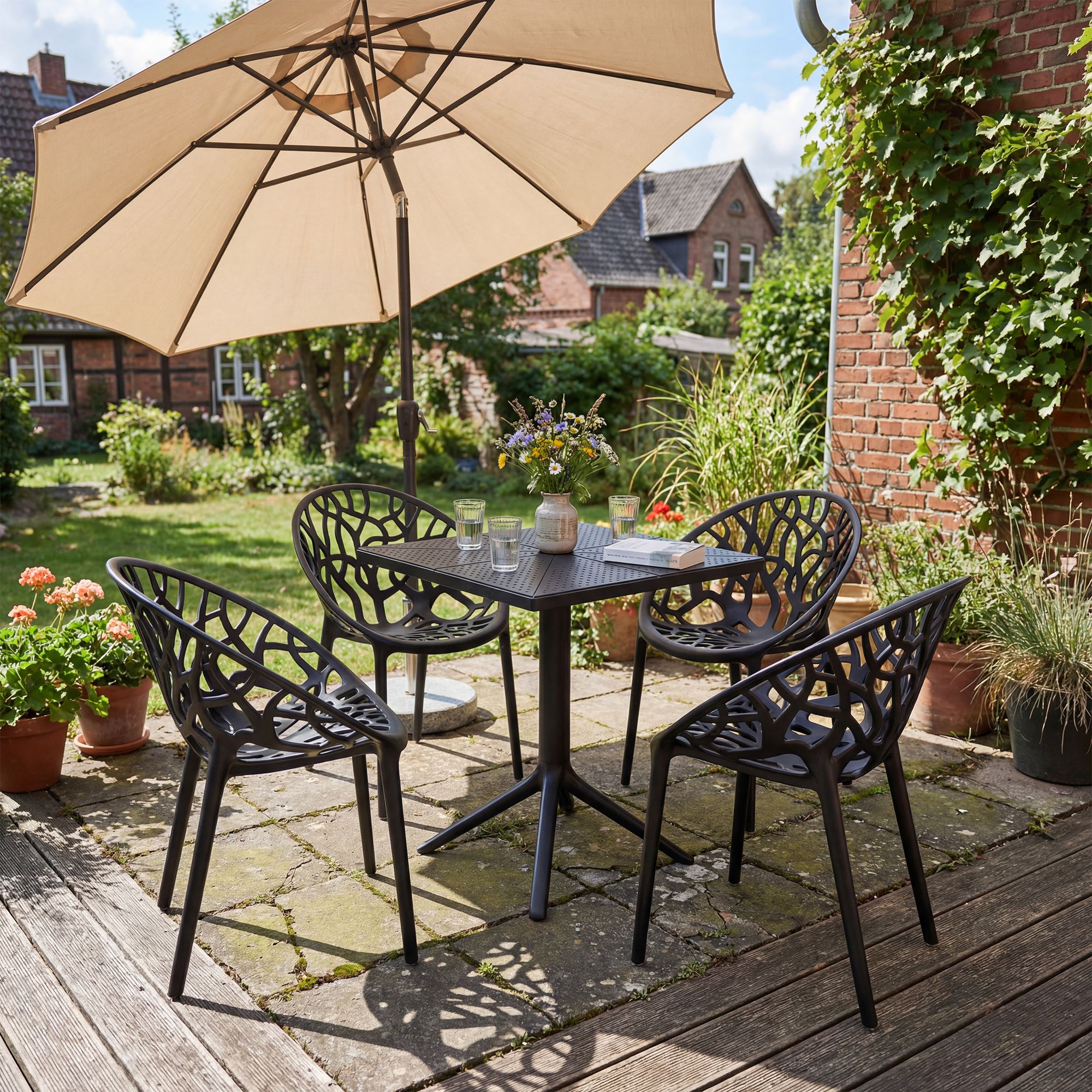 Conjunto de muebles de jardin Neriva con 4 sillas