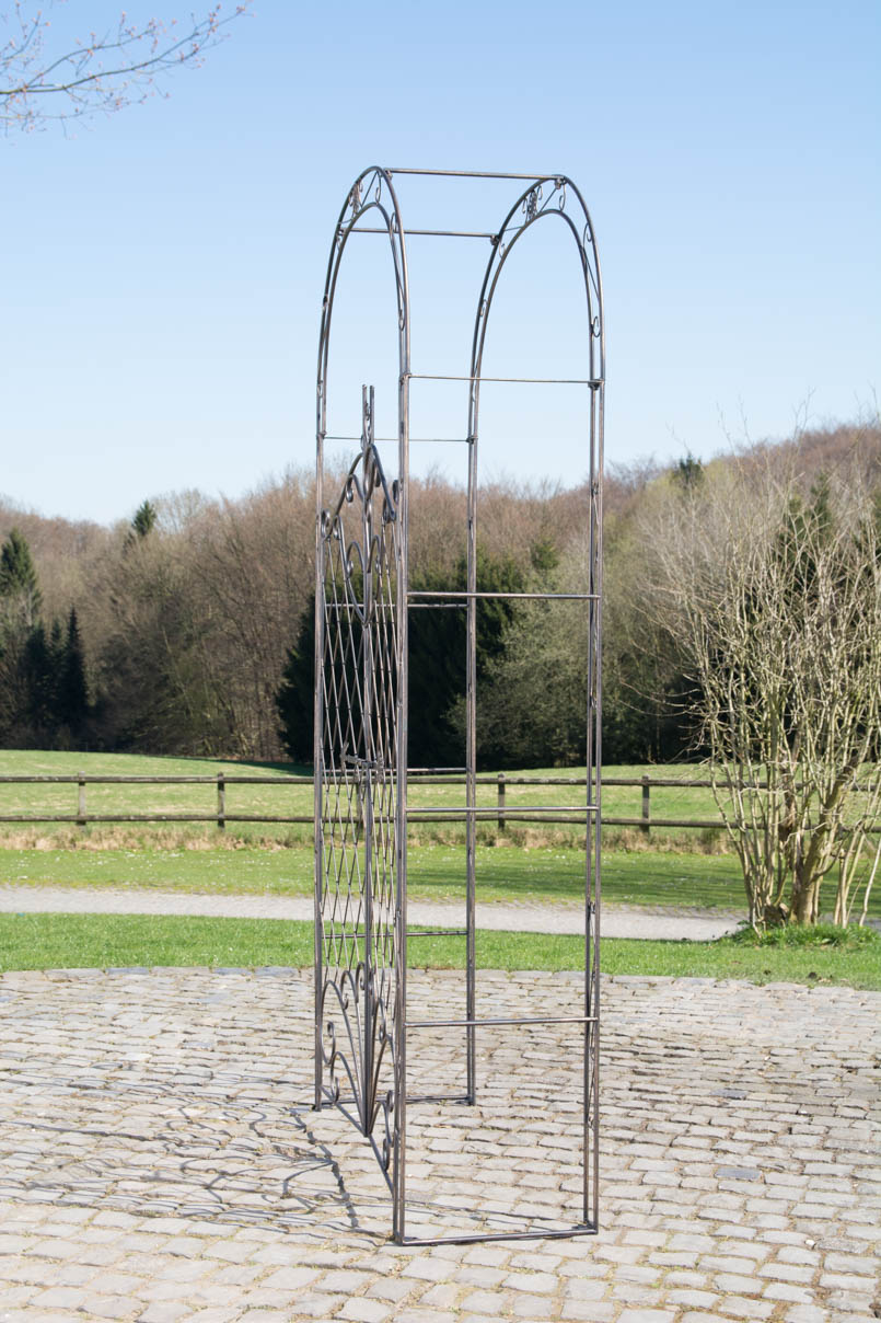 Arco de Jardín con Puerta Melissa