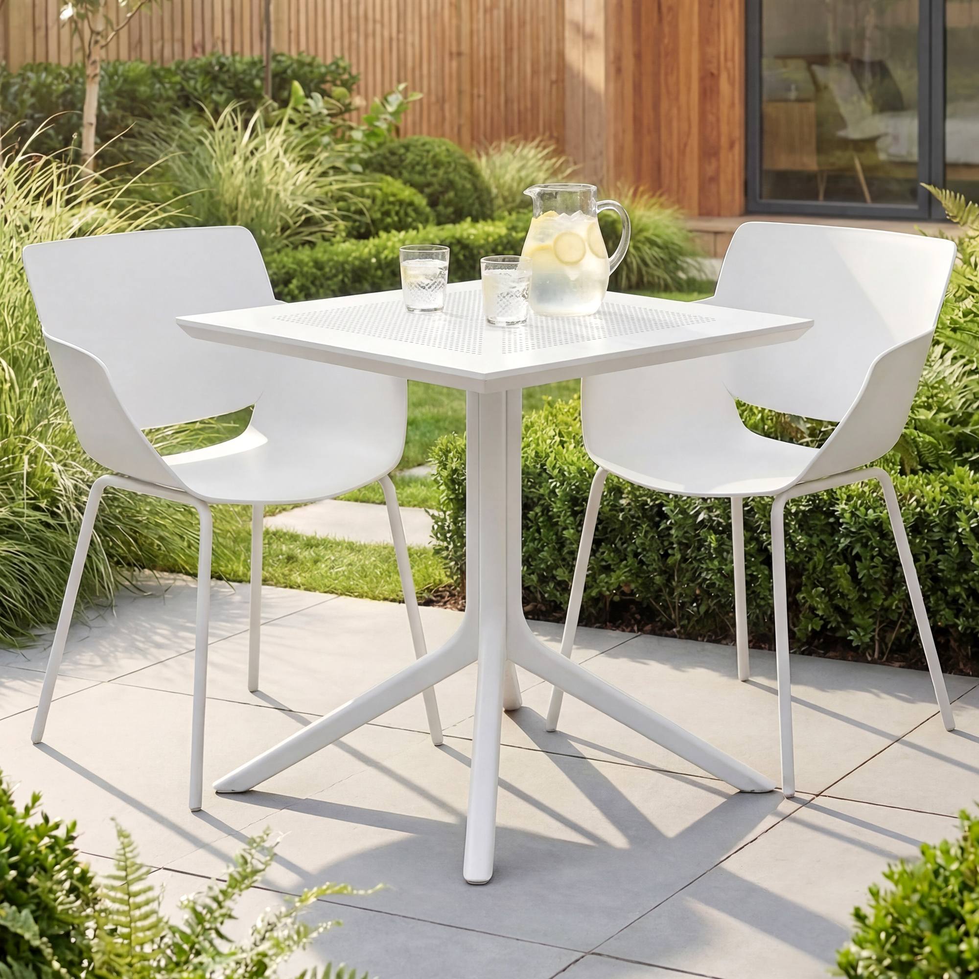 Conjunto de jardin Lirra con 2 sillas