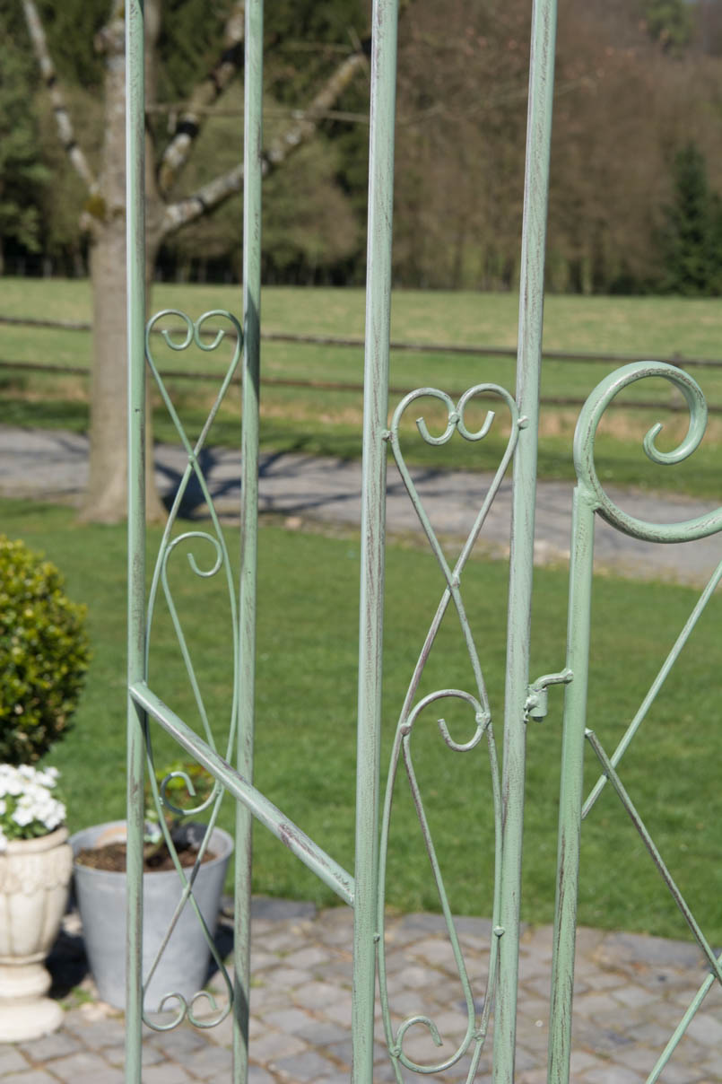 Arco de Jardín con Puerta Melissa