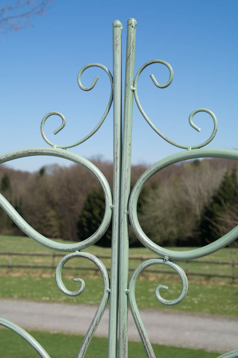 Arco de Jardín con Puerta Melissa
