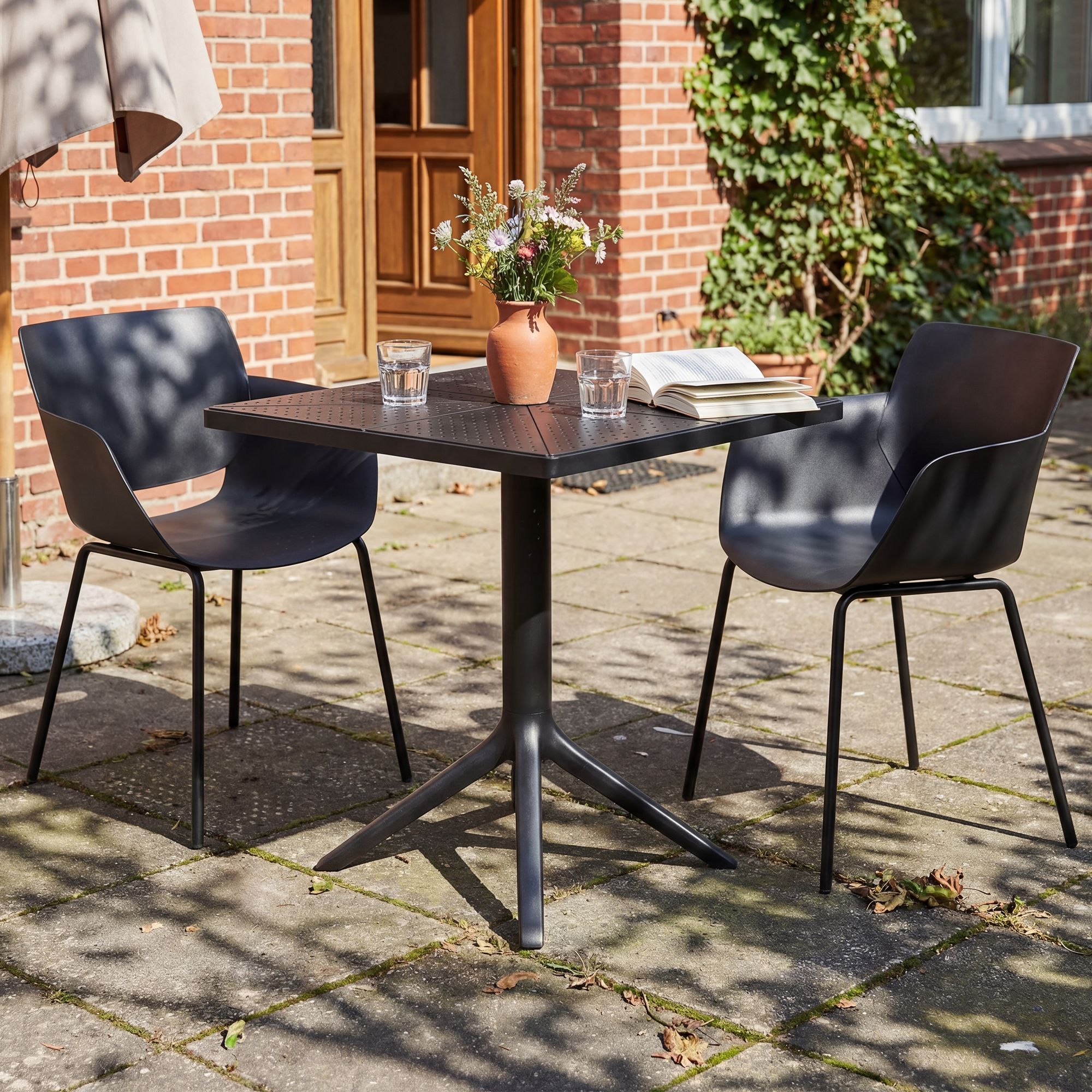 Conjunto de muebles de jardin Norva con 2 sillas